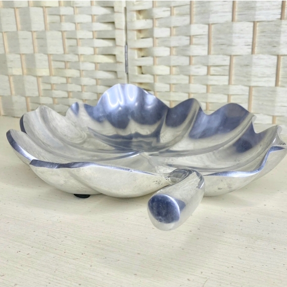 Vintage 90s Cast Aluminum 15" Leaf Bowl By Ihi India - Picture 6 of 7